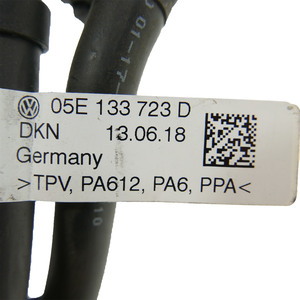 NEU ORIGINAL KRAFTSTOFFLEITUNG Fuel Line VW Audi Seat Skoda 05C133723AB